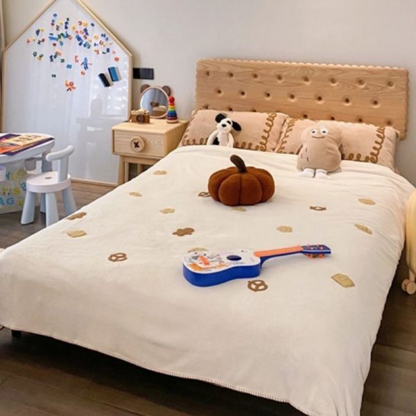 "Simplistic Natural Color Natural Wood Standard Kids Bed with Headboard, Latex Mattress Fill, Gender Neutral"